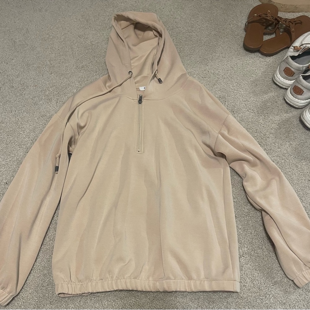 Cable & Gauge Tan Women's Sweater